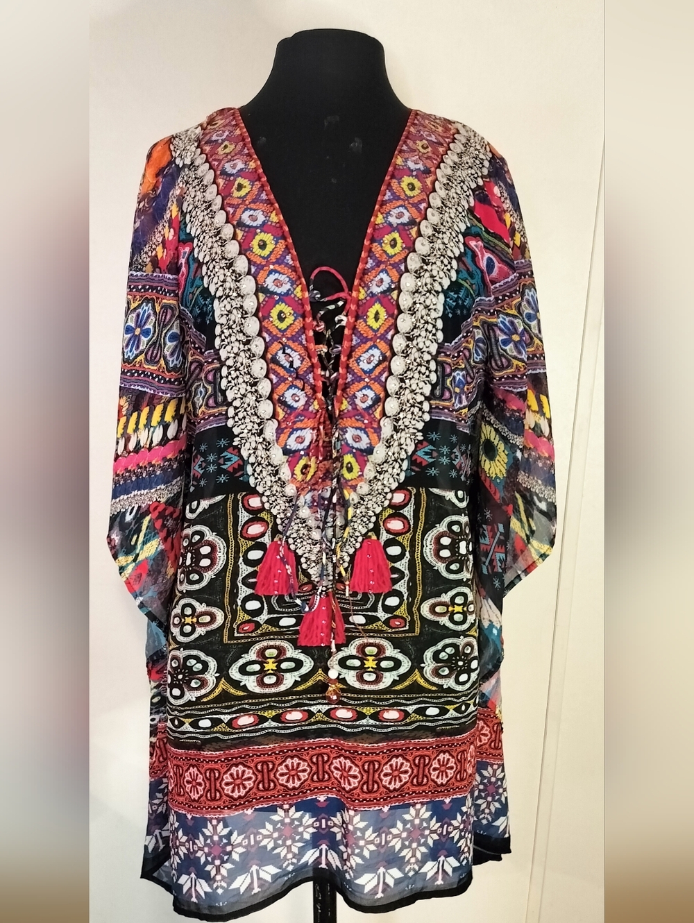 Boho Lace-Up Kaftan with Tassels - Multicolor